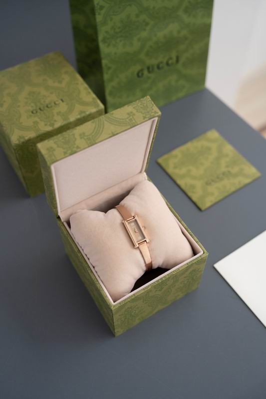 Gucci watch 11 (36)