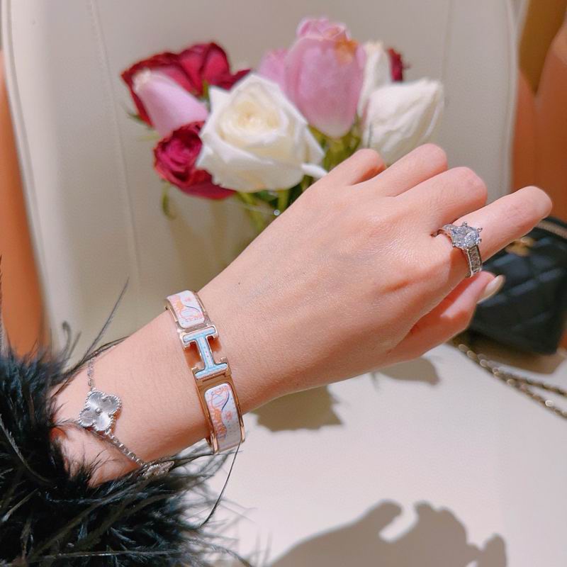 Hermes Bracelet  02yxs01 (6)