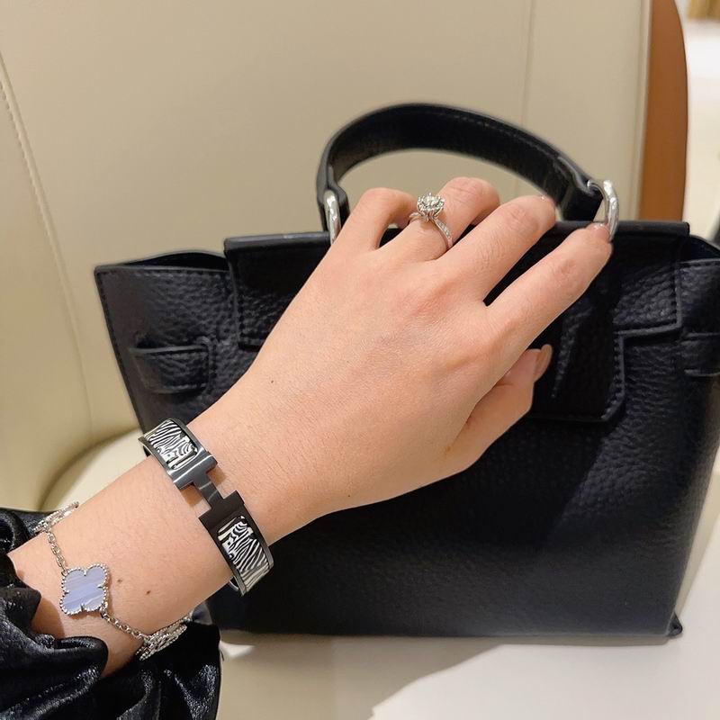 Hermes Bracelet  02yxs05 (5)
