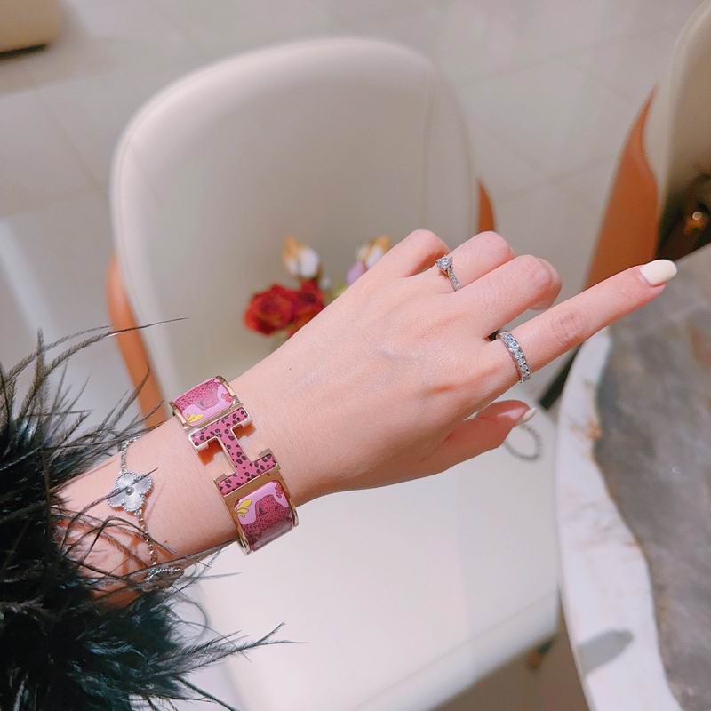 Hermes Bracelet  03yxs04 (9)