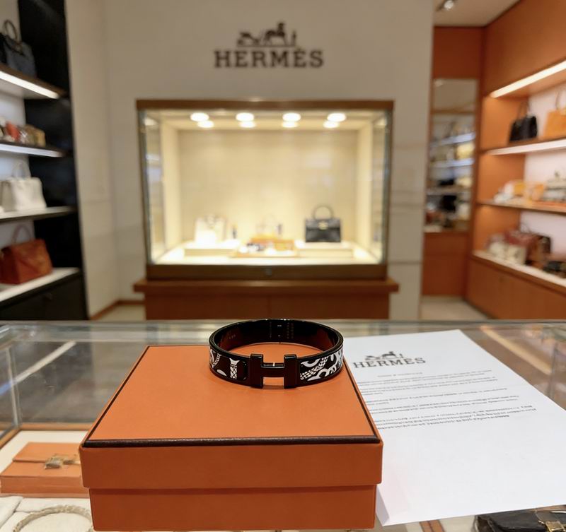 Hermes Bracelet  03yxs20 (2)