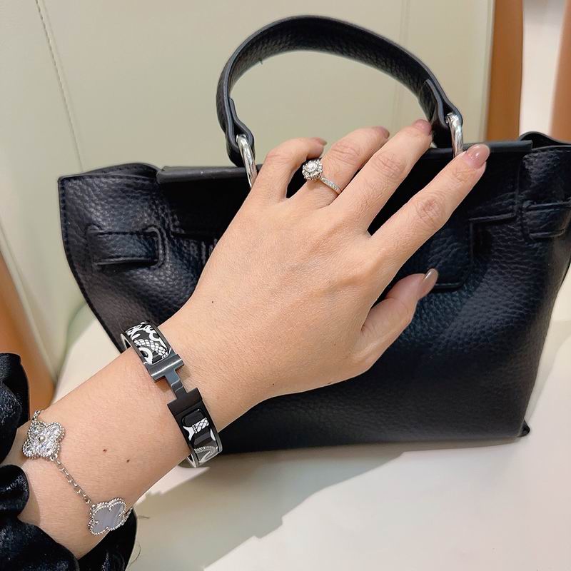 Hermes Bracelet  03yxs20 (9)