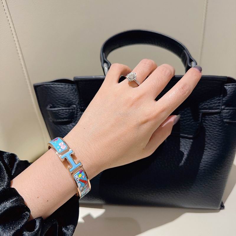 Hermes Bracelet  03yxs29 (8)