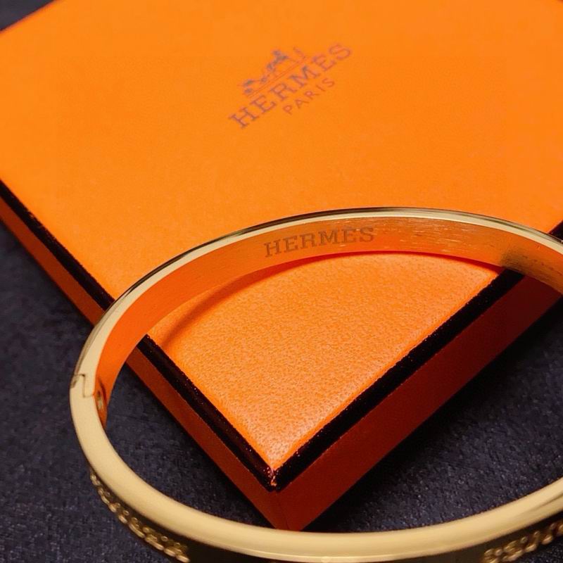 Hermes Bracelet  03yxs30 (5)