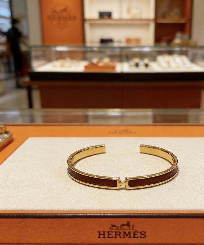 Hermes Bracelet  04yxs04 (4)
