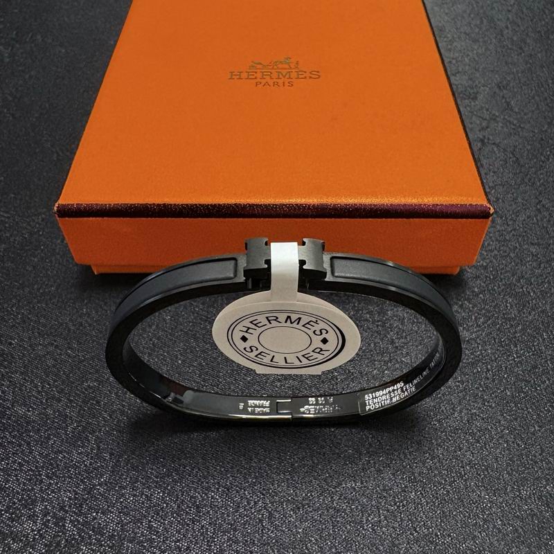 Hermes Bracelet  04yxs05 (1)