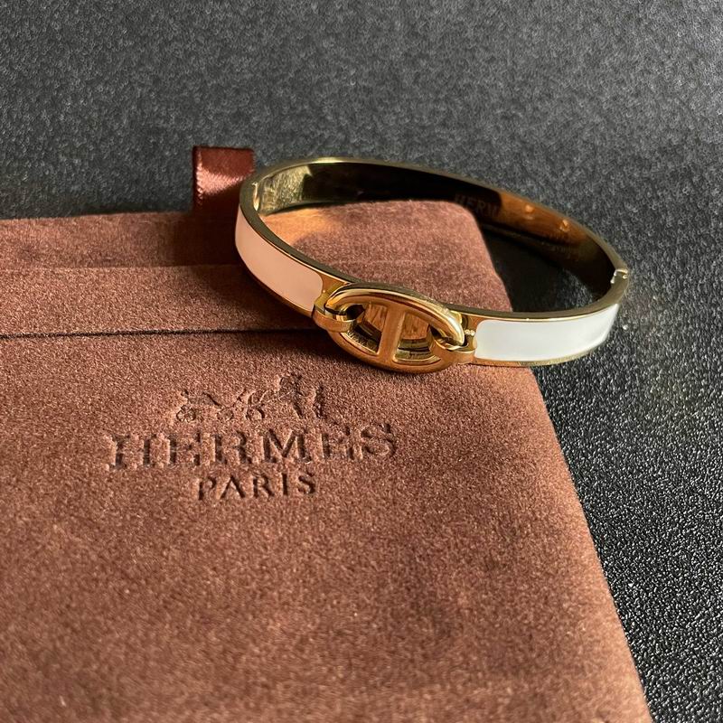 Hermes Bracelet  04yxs15 (28)