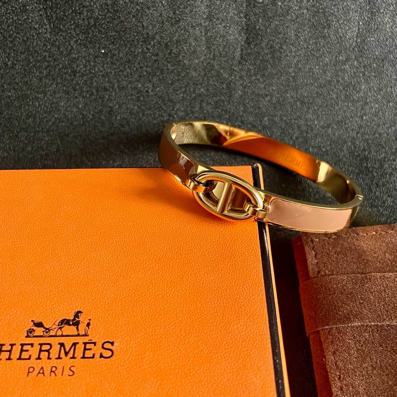 Hermes Bracelet  04yxs15 (38)