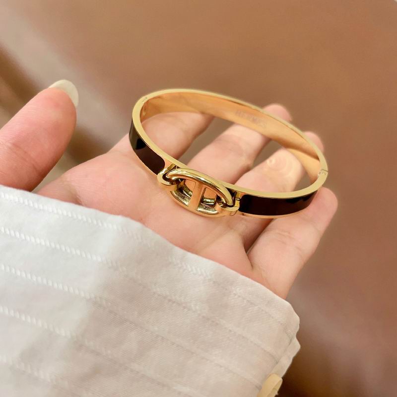 Hermes Bracelet  04yxs15 (4)