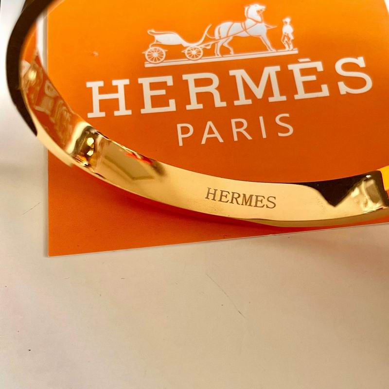 Hermes Bracelet  04yxs15 (8)