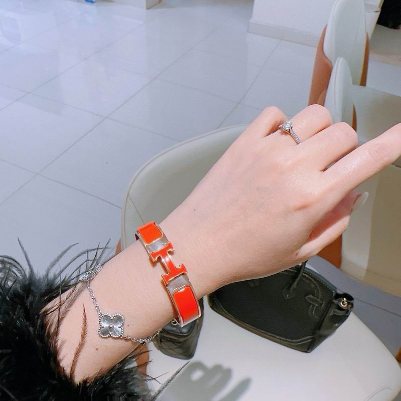 Hermes Bracelet  04yxs17 (6)