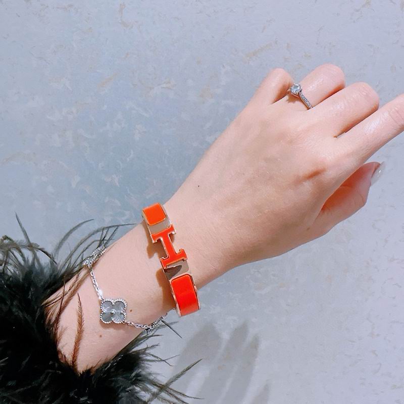 Hermes Bracelet  04yxs17 (9)