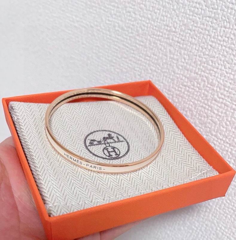 Hermes Bracelet  04yxs20 (8)
