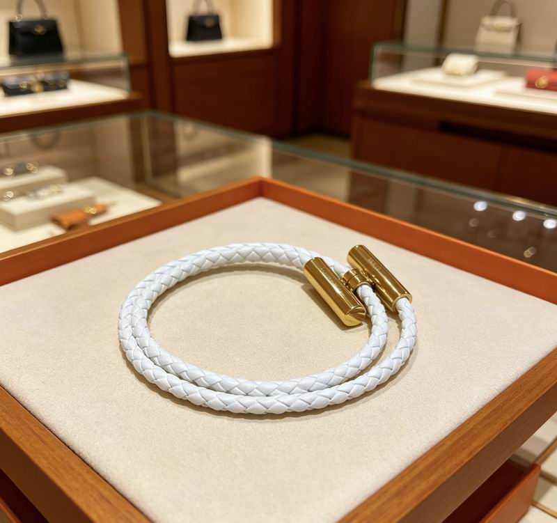 Hermes Bracelet  04yxs25 (1)