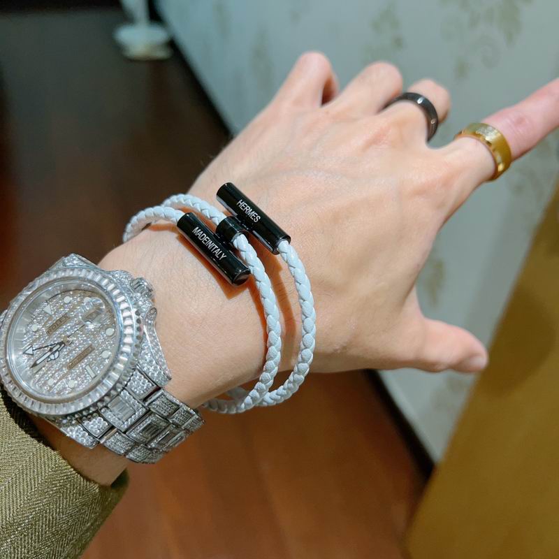 Hermes Bracelet  04yxs25 (15)
