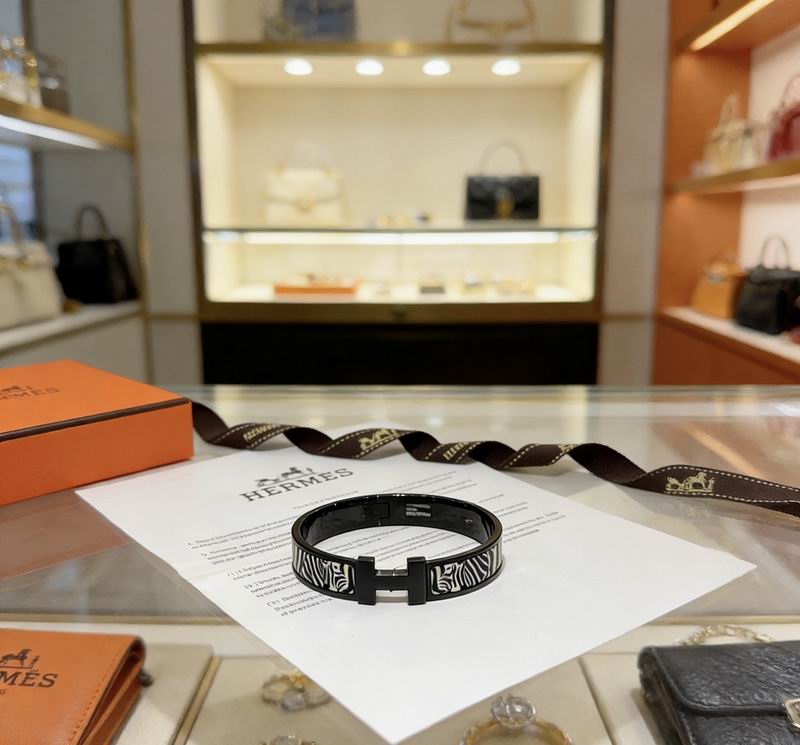 Hermes Bracelet  04yxs28 (4)
