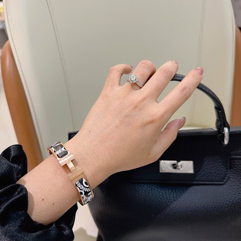 Hermes Bracelet  05yxs01 (27)