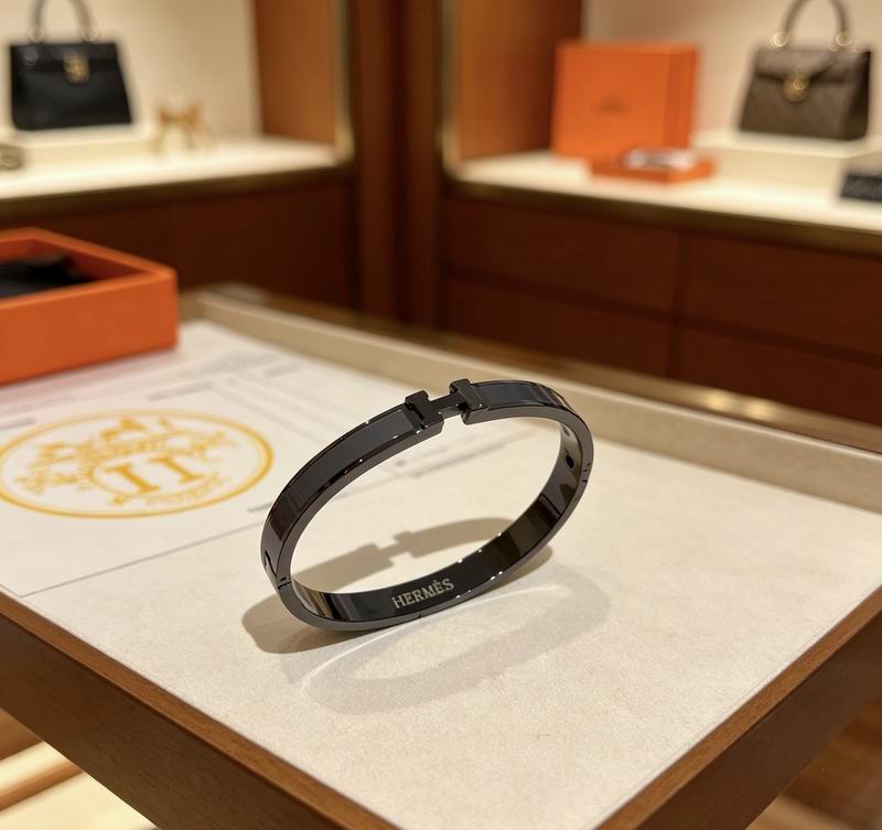 Hermes Bracelet  05yxs02 (1)