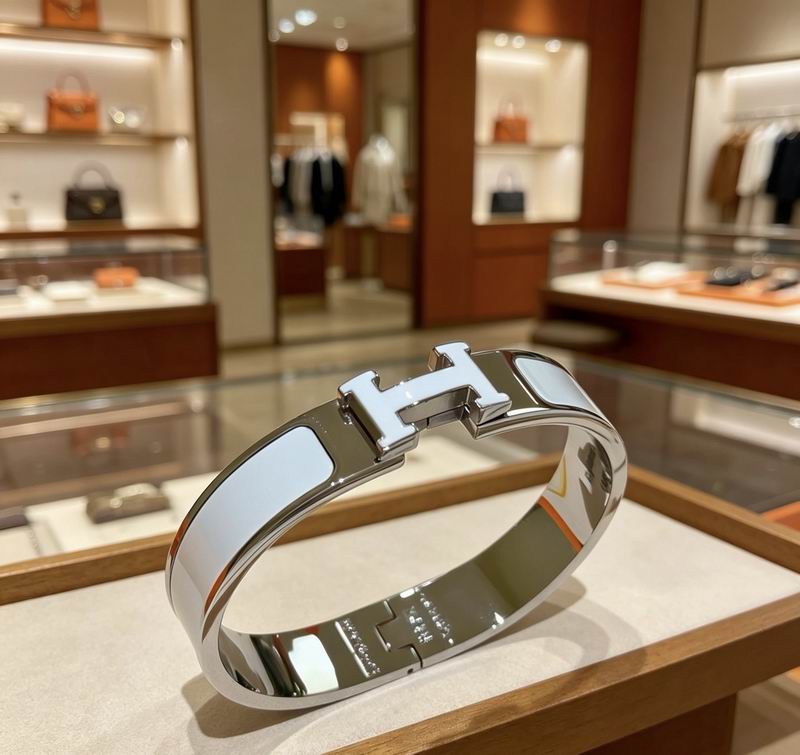 Hermes Bracelet  05yxs09 (1)