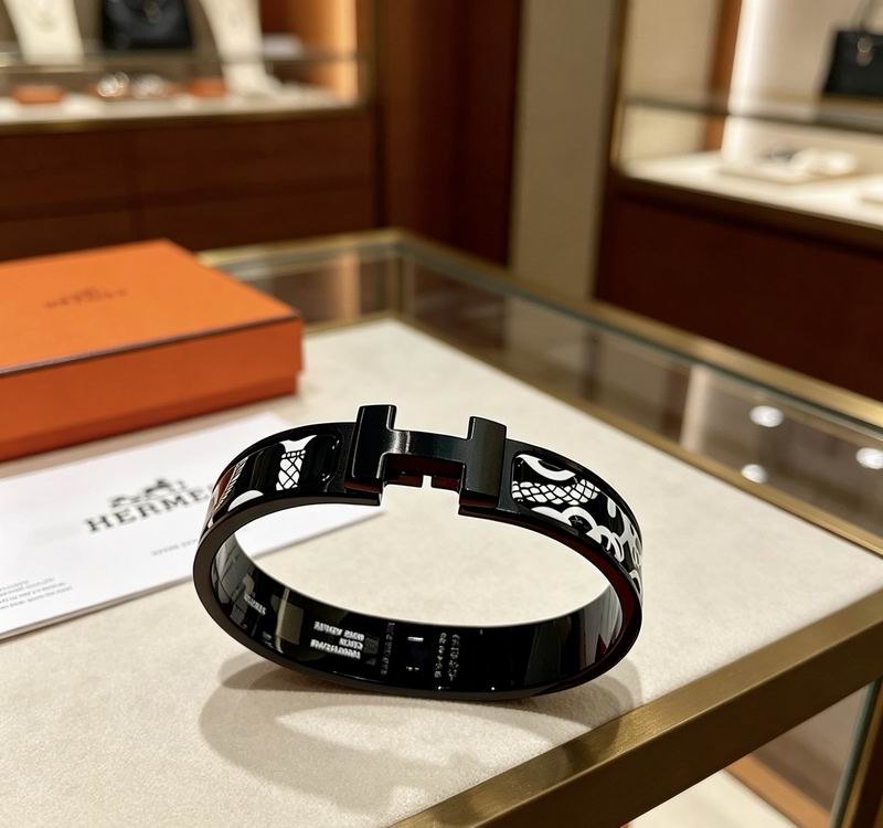 Hermes Bracelet  05yxs11 (1)