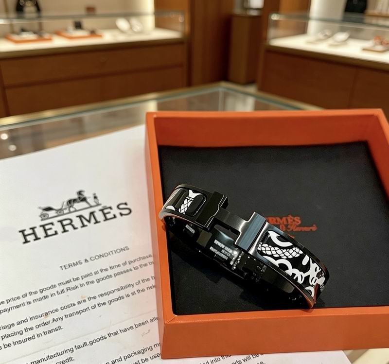 Hermes Bracelet  05yxs11 (5)