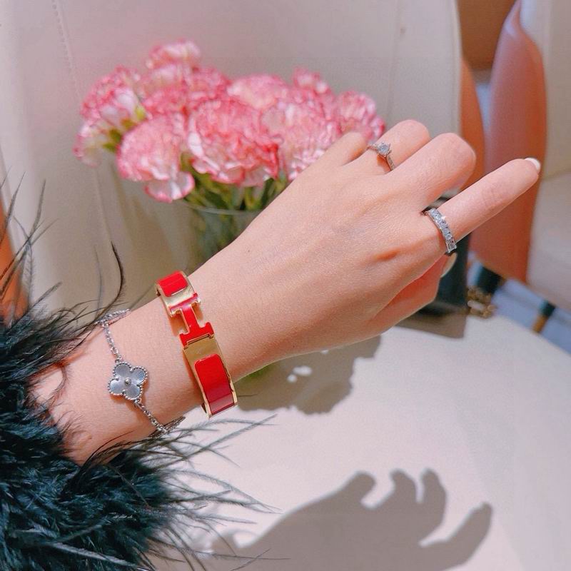 Hermes Bracelet  05yxs17 (12)