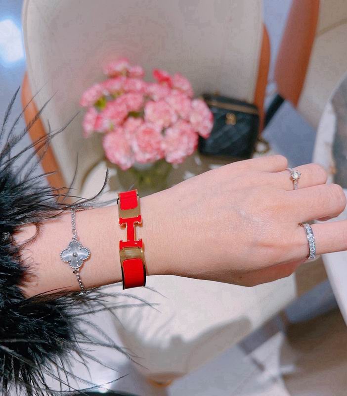 Hermes Bracelet  05yxs17 (15)