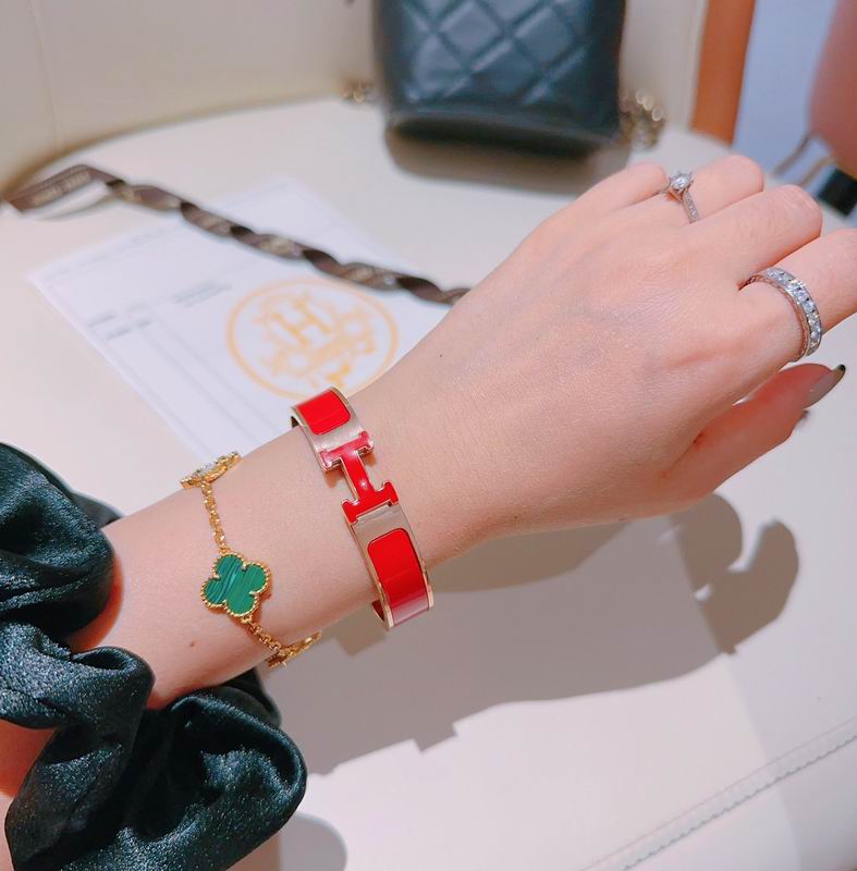 Hermes Bracelet  05yxs17 (21)