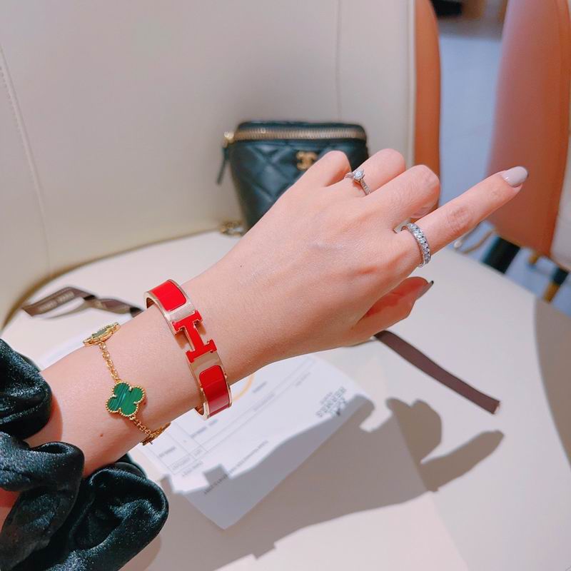 Hermes Bracelet  05yxs17 (24)