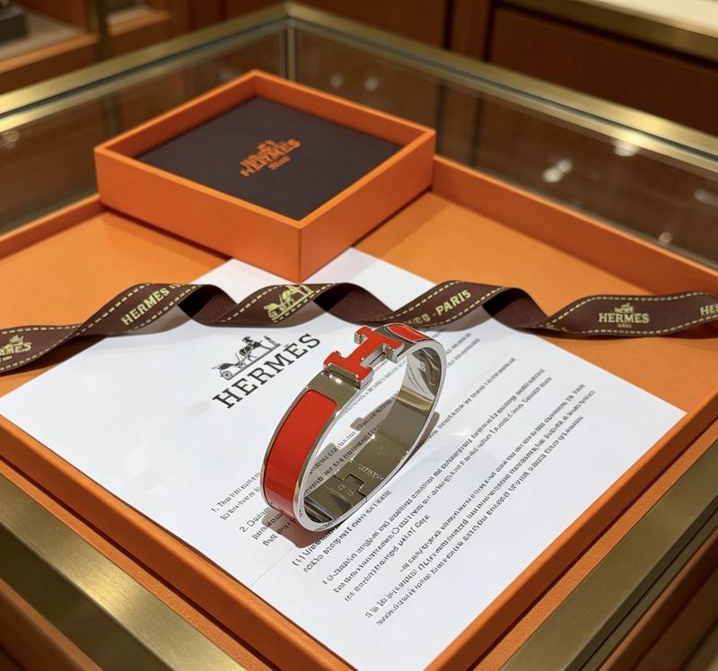 Hermes Bracelet  05yxs17 (5)