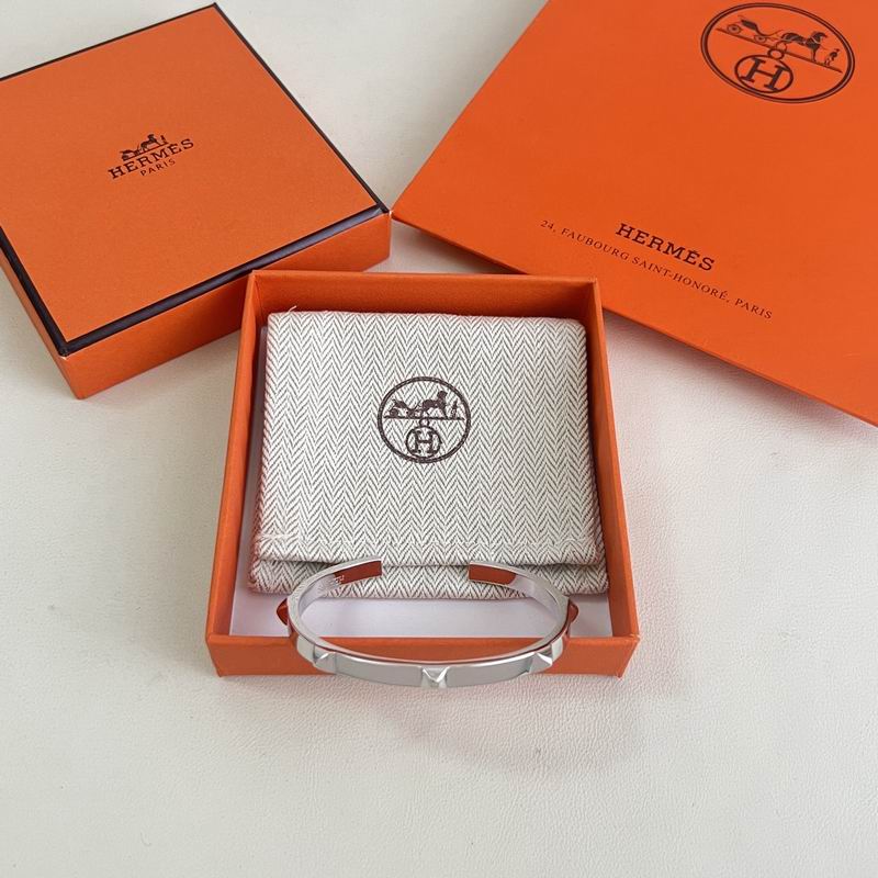 Hermes Bracelet  05yxs23 (3)