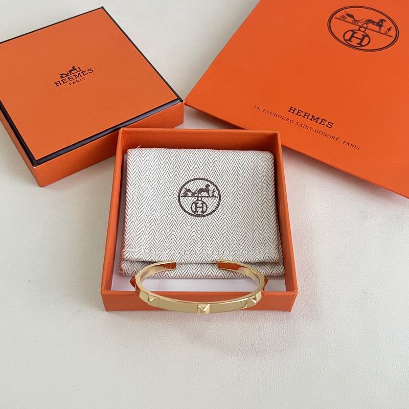 Hermes Bracelet  05yxs23 (9)