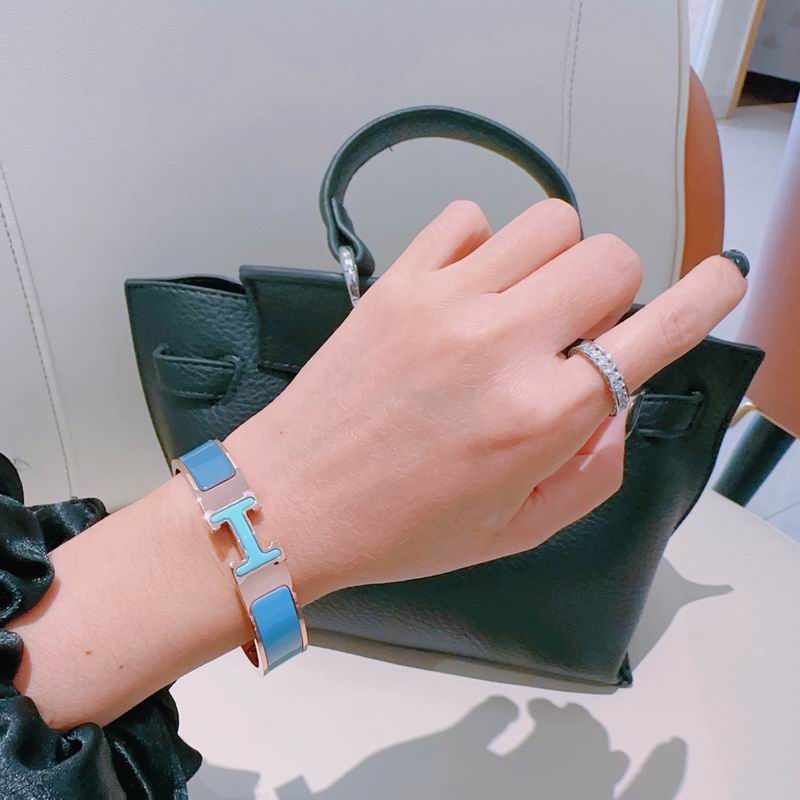 Hermes Bracelet  05yxs24 (9)
