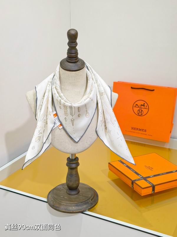 Hermes Silk Scarf 90X90cm E17 (12)