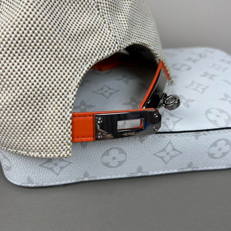Hermes cap dx (1250)