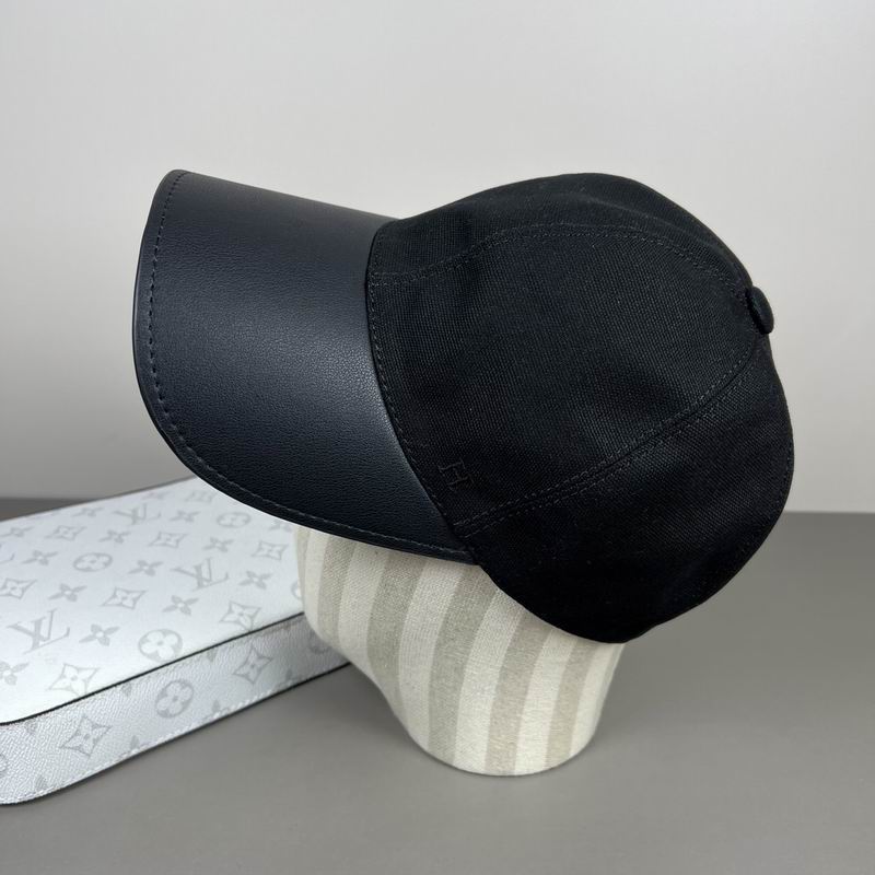 Hermes cap dx (1262)