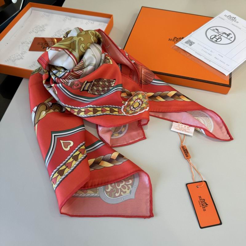 Hermes silk scarf 90X90cm E04 (14)