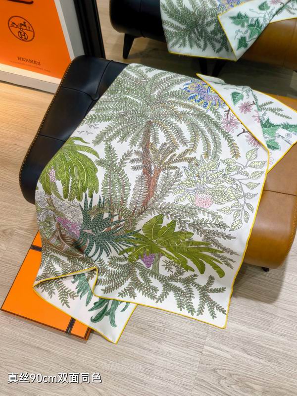 Hermes silk scarf 90X90cm E16 (15)