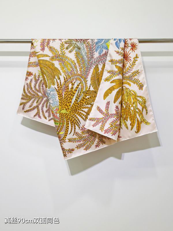 Hermes silk scarf 90X90cm E16 (39)