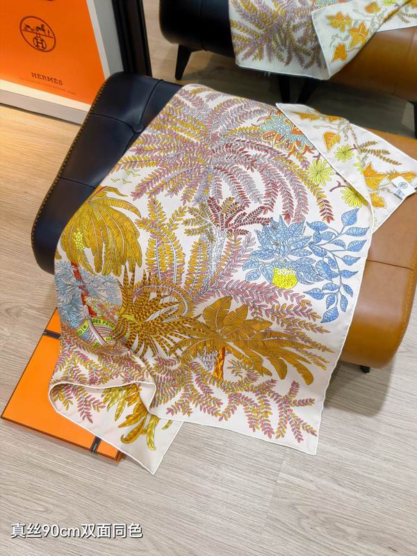 Hermes silk scarf 90X90cm E16 (42)