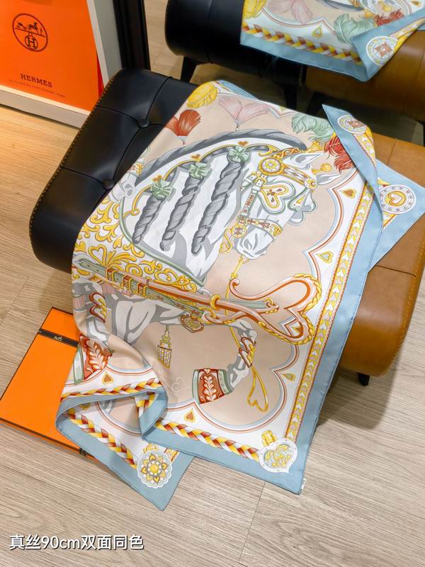 Hermes silk scarf 90X90cm E27 (21)