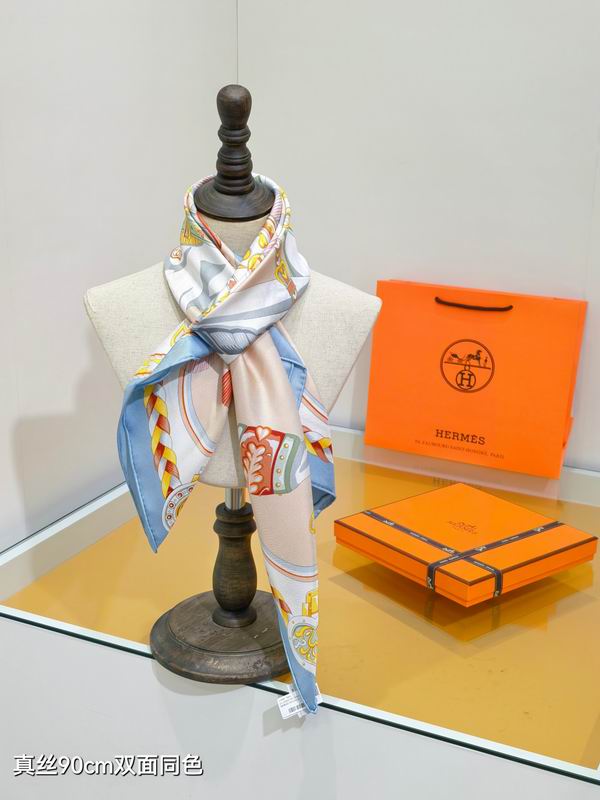 Hermes silk scarf 90X90cm E27 (22)