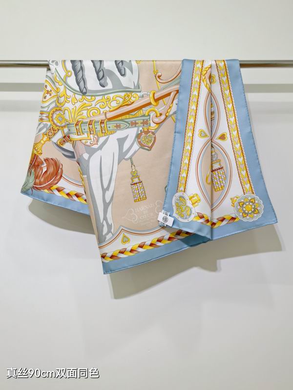Hermes silk scarf 90X90cm E27 (24)