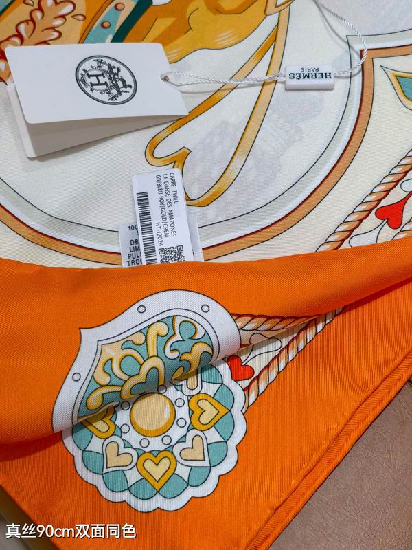 Hermes silk scarf 90X90cm E27 (4)