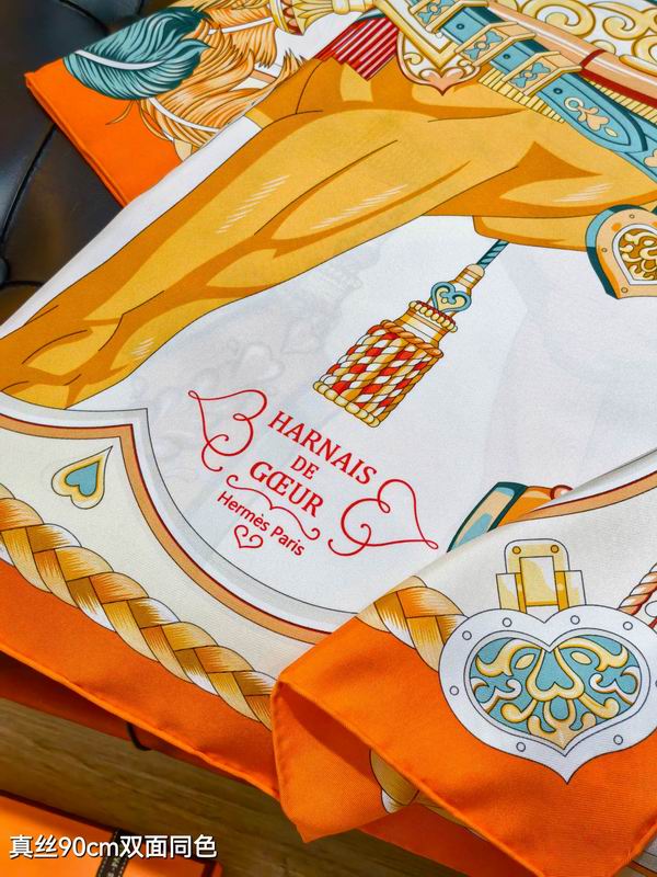 Hermes silk scarf 90X90cm E27 (5)
