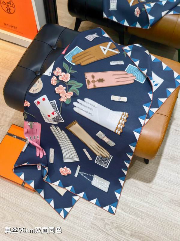 Hermes silk scarf 90X90cm E38 (16)