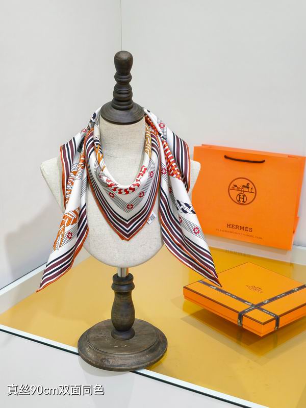 Hermes silk scarf 90X90cm E39 (34)