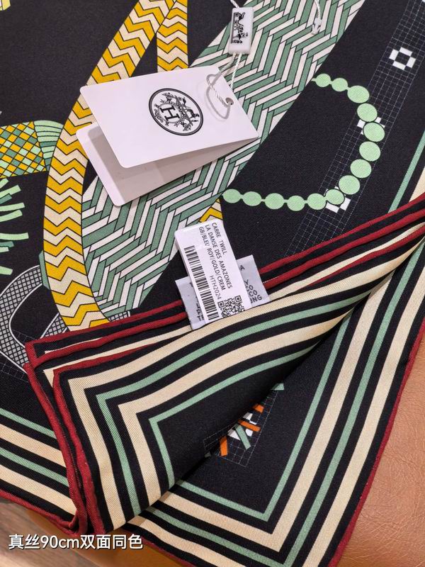 Hermes silk scarf 90X90cm E39 (4)