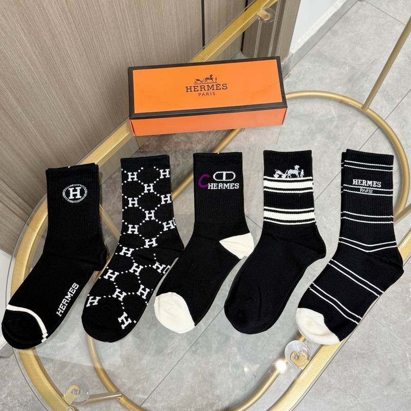Hermes socks (1)