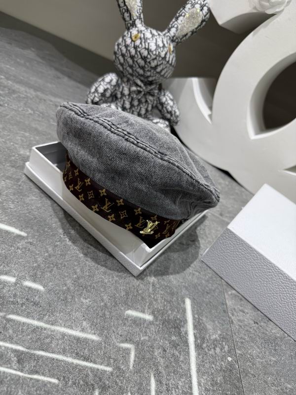 LV Beret dx (38)